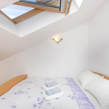 2 Bedroom Beautiful Apartment In Rasopasno Exterior foto