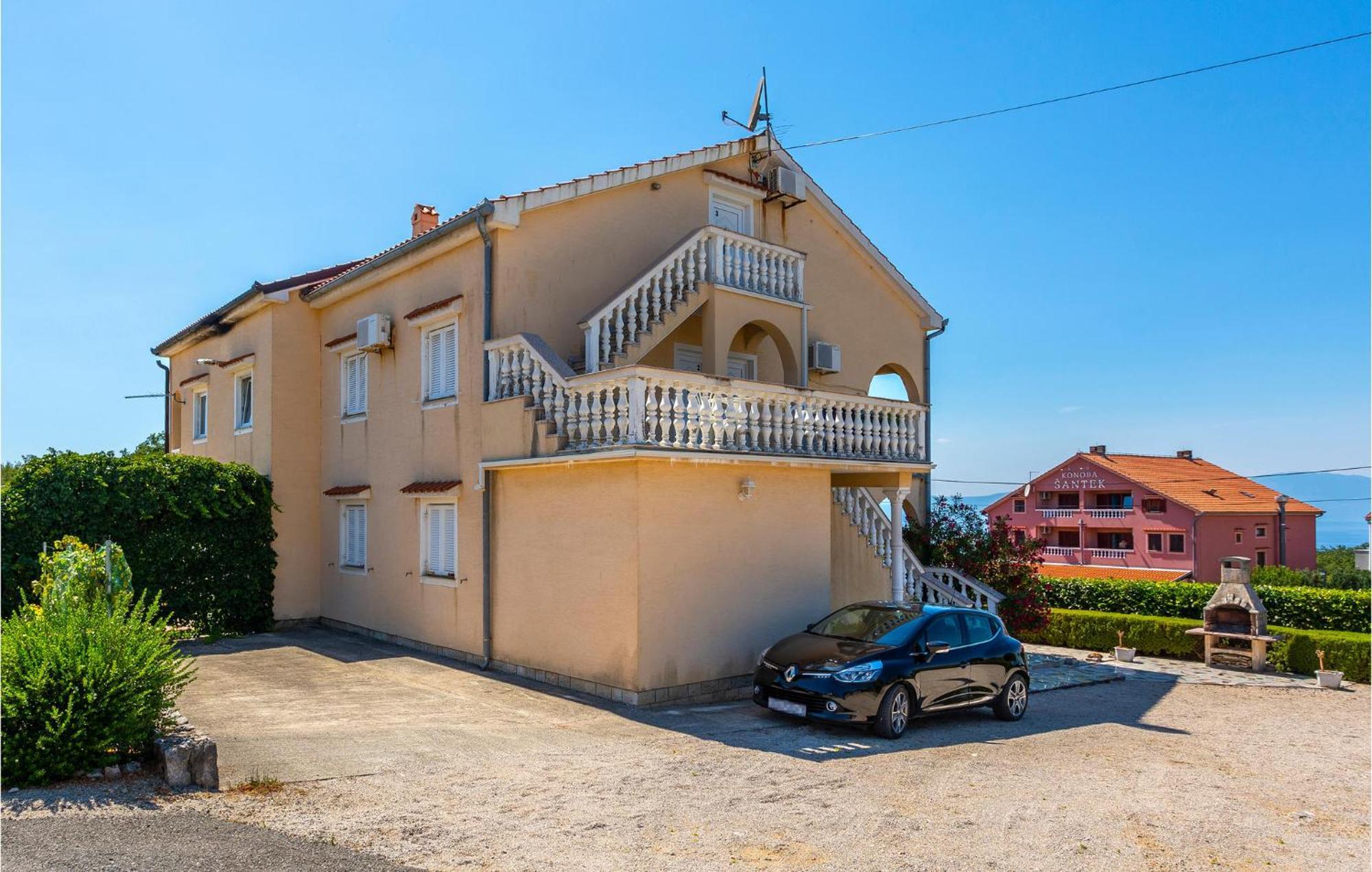 2 Bedroom Beautiful Apartment In Rasopasno Exterior foto